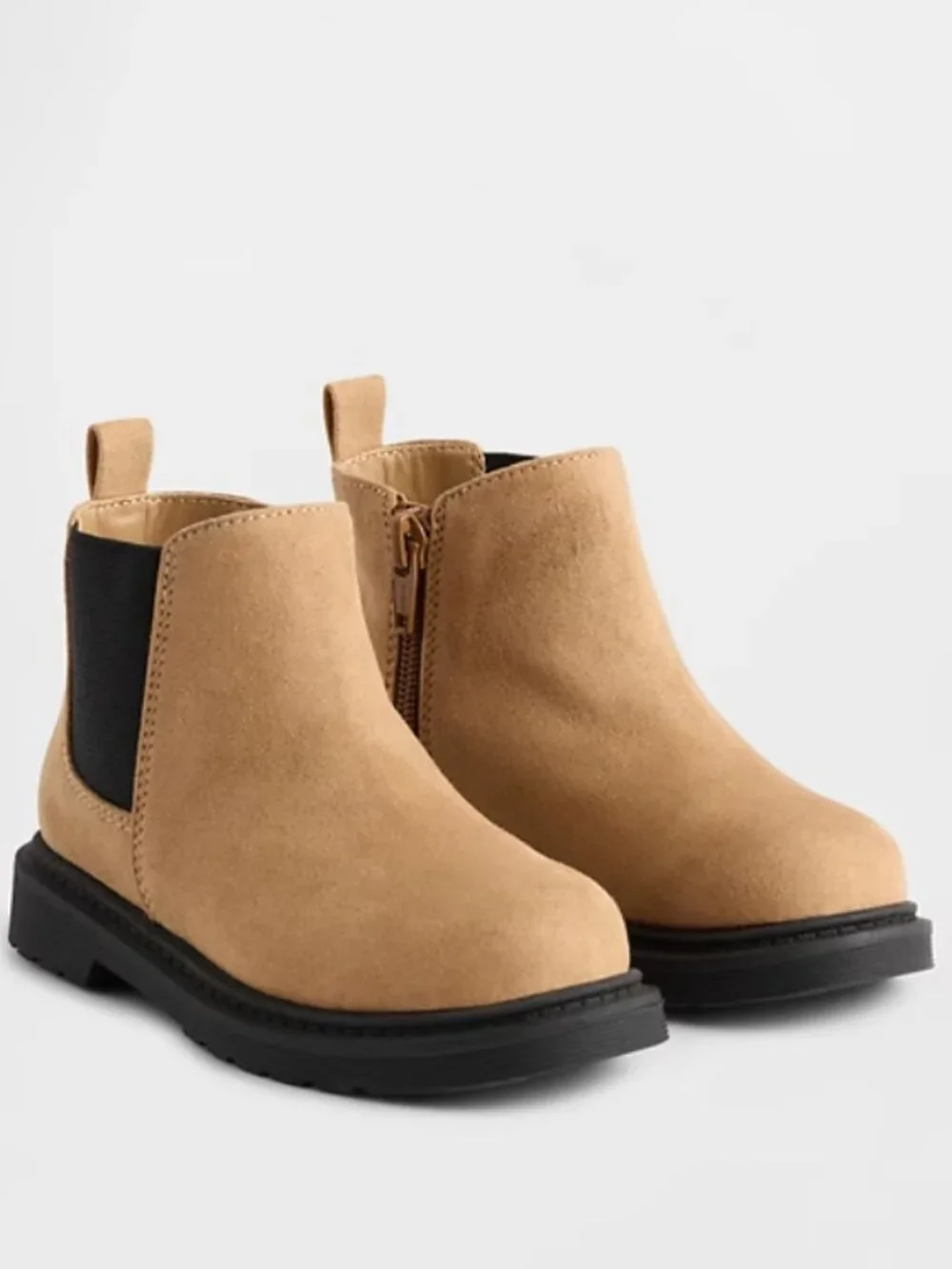 NWT Gap Chelsea Boot Size 7